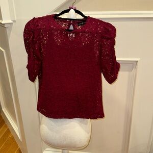 Cranberry top size large fits a size 8